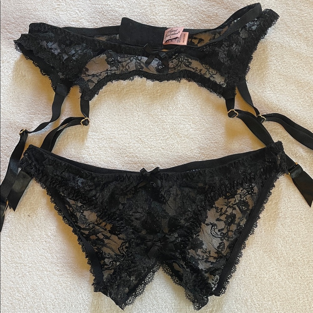 Agent Provocateur Black Lace Shazam Garter Panty Set size 3